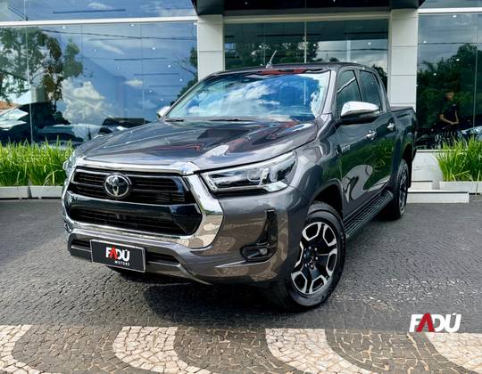 TOYOTA HILUX 2.8 D-4D TURBO DIESEL CD SRX 4X4 AUTOMÁTICO
